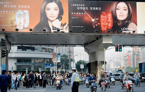 L'Oréal advertising in Shanghai